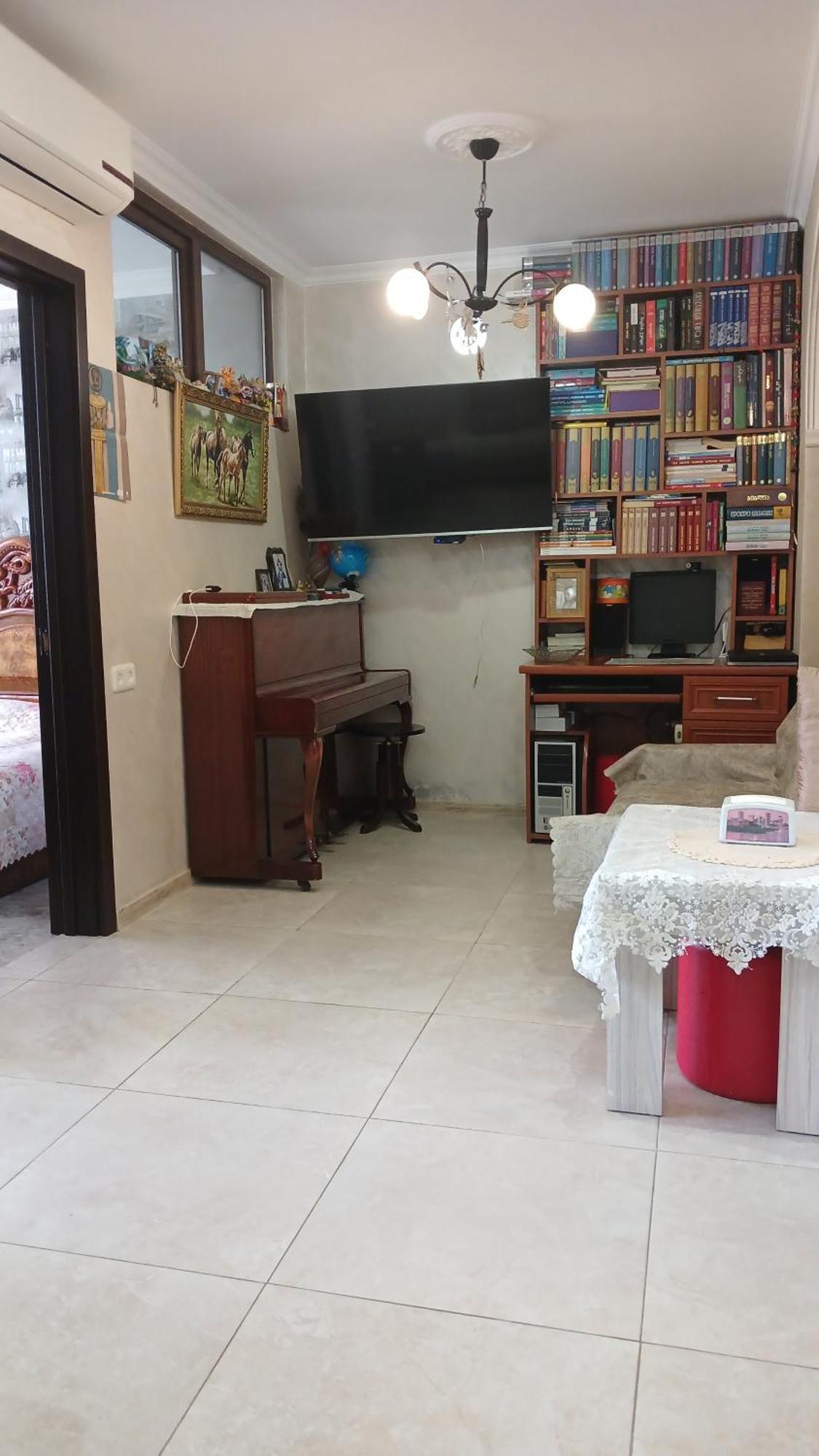 Bright And Cozy Apartment 巴统 外观 照片